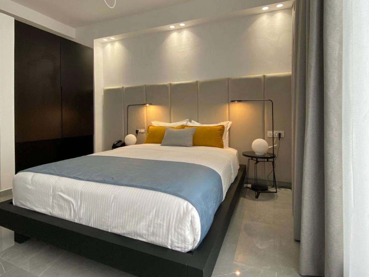 Soula 3* Fira (Santorini)